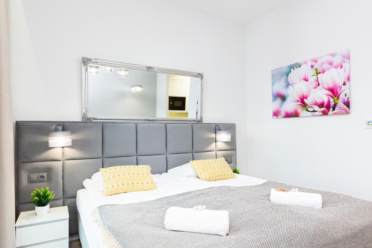 Apartments With Parking Warsaw Business Center By Noclegi Renters Экстерьер фото